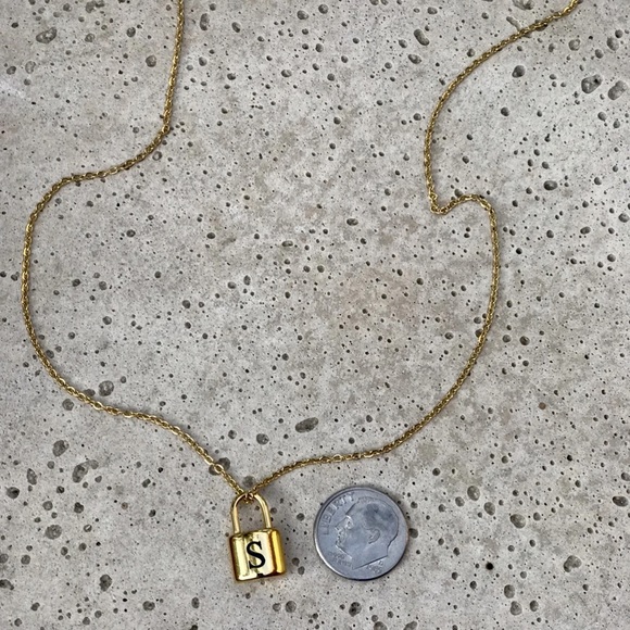 18k Personolized Initial Padlock Necklace Name Lock Pendant - Picture 3 of 5